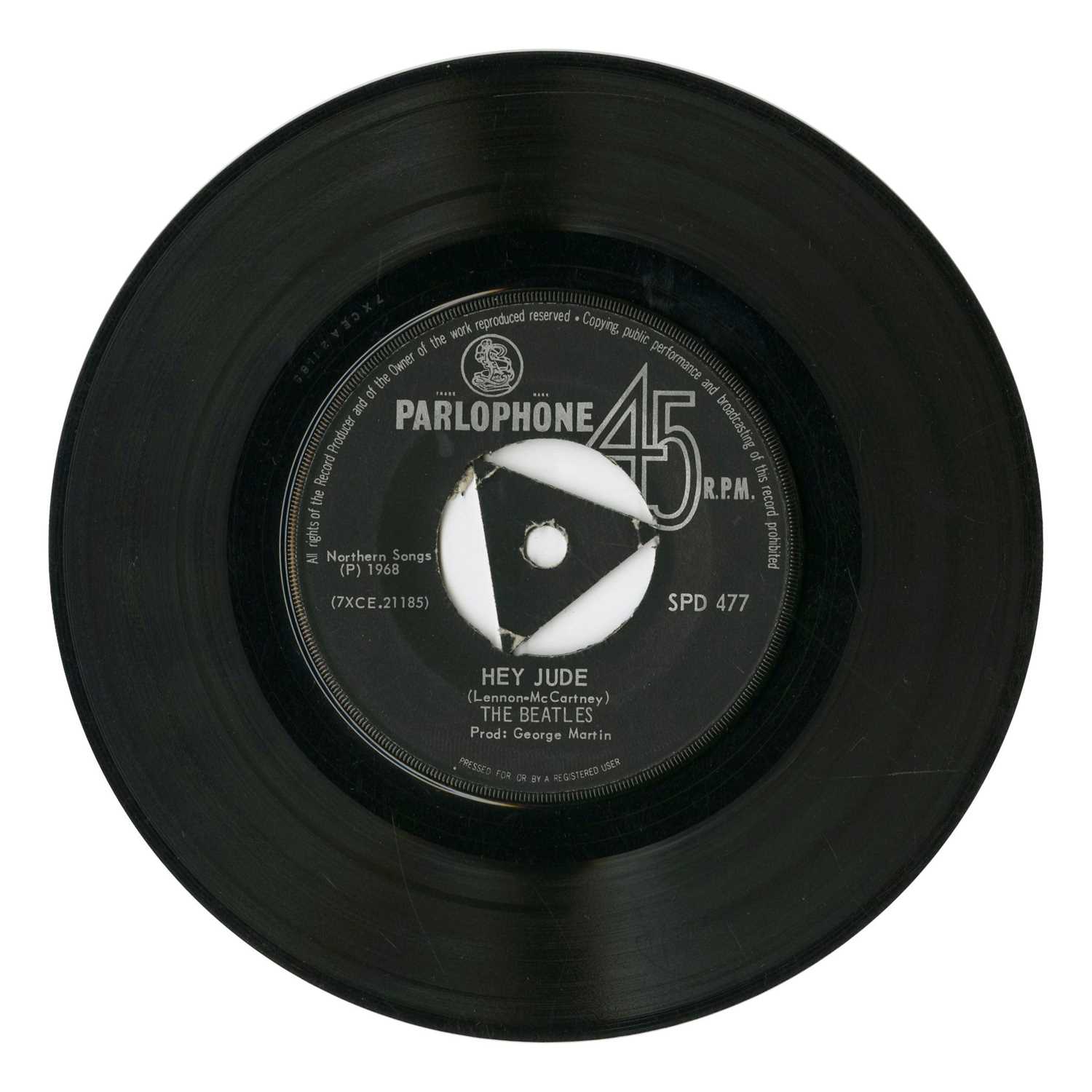 Lot 190 - The Beatles Hey Jude Revolution Tri Centre Parlophone Single (Rhodesia)