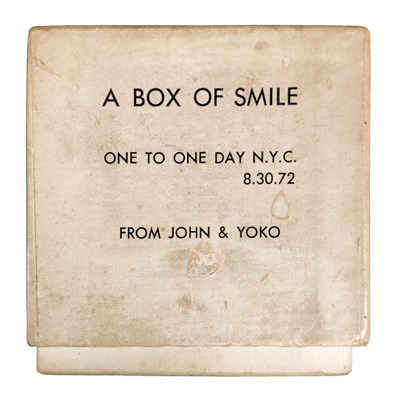 Lot 146 - John Lennon & Yoko Ono 1972 Box Of Smile (USA)